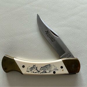 Folding Knife with Brown and Cream Handle